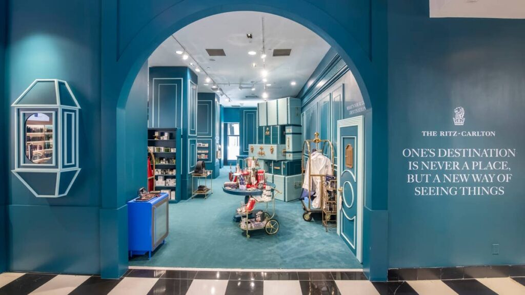 Bloomingdale's tries creative way to lure shoppers back Bloomingdale's tries creative way to lure shoppers back