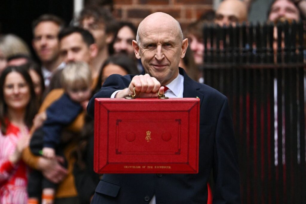 Politics Home | Chancellor Announces More Energy Bill Support In "Breathing Space" Budget